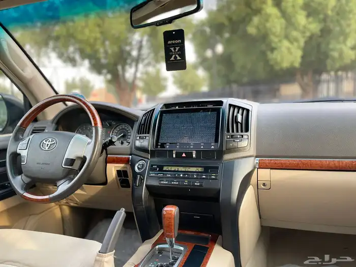 تويوتا لاندكروزر 2015 V6 ممشى (279)الف 15