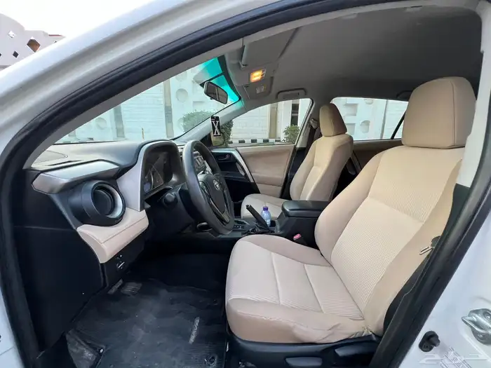 تويوتا راف فور 2013 (بحالة ممتازة) 11