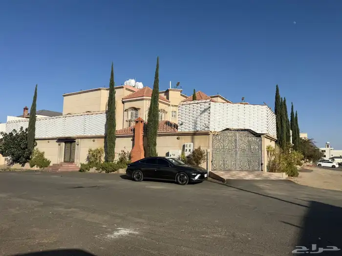 للبيع قصر فاخر بتصميم راقي للبيع خميس مشيط حي التحلية 1