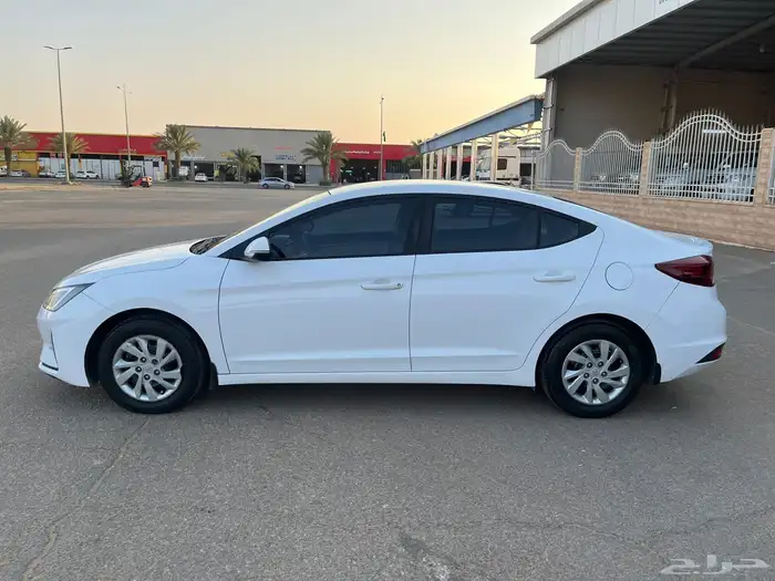 النترا 2019 عداد 255 الف 5