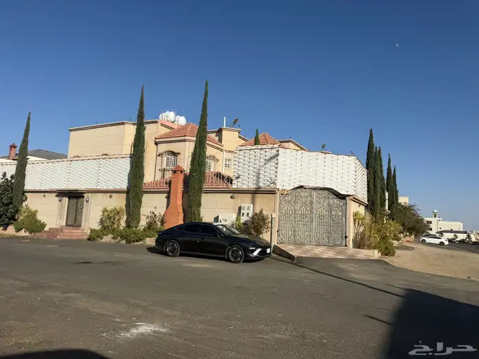 للبيع قصر فاخر بتصميم راقي للبيع خميس مشيط حي التحلية 0