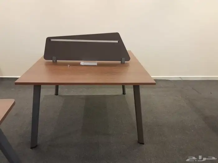 مكاتب دولاب خشب دولاب حديد. 4