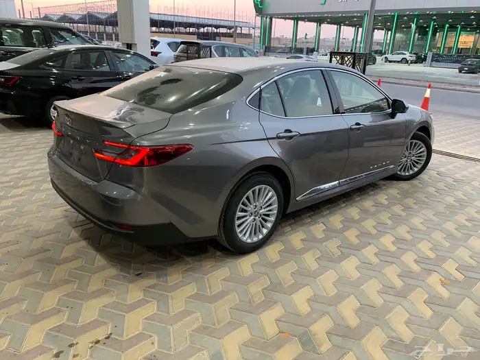 كامري نص فل LE اصفار موديل 2025 سعودي 3