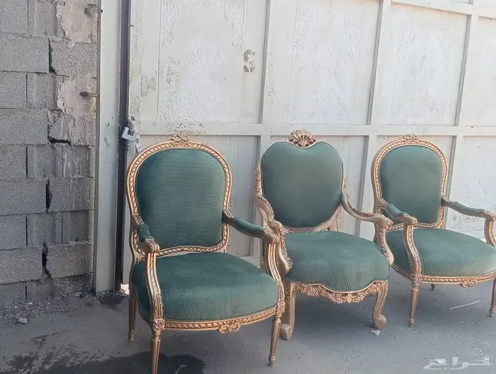 كراسي للبيع نظيفه خشب زان مصري 2