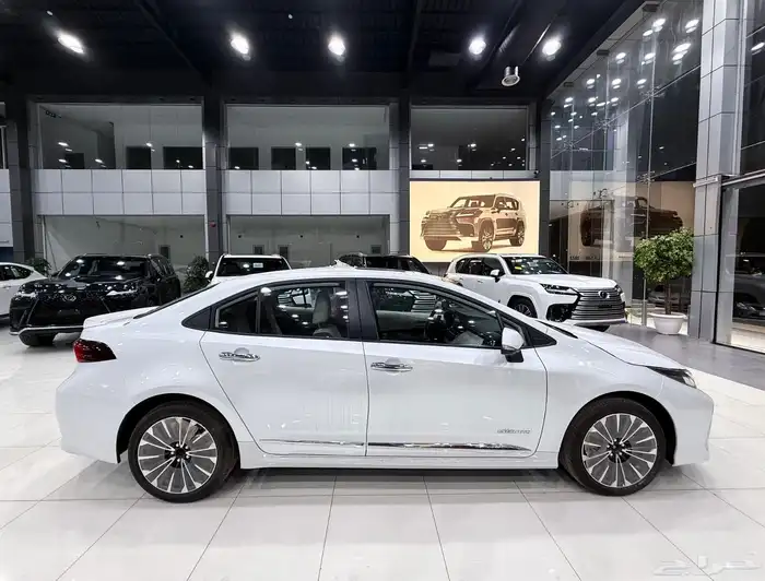 كورولا XLI 2.0 2025 اقل الاسعار 16