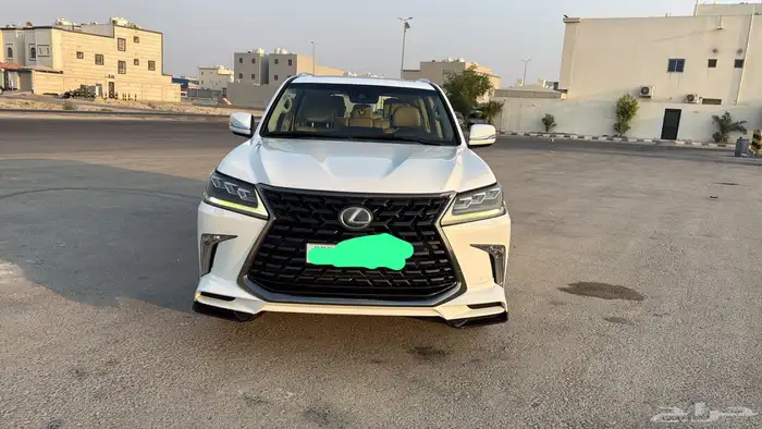 لكزس2017 16