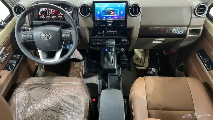 تويوتا ربع V6.2025فل كامل رفرف بريمي بنزين 40عام 11