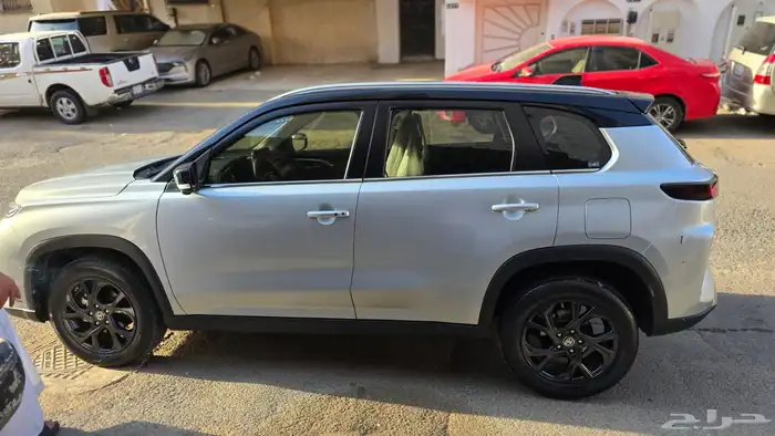 سيارة شبه جديد 2