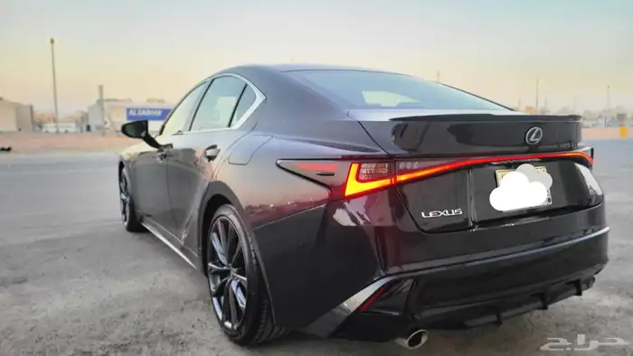 لكزس 2023 IS سبورت فل كامل 1