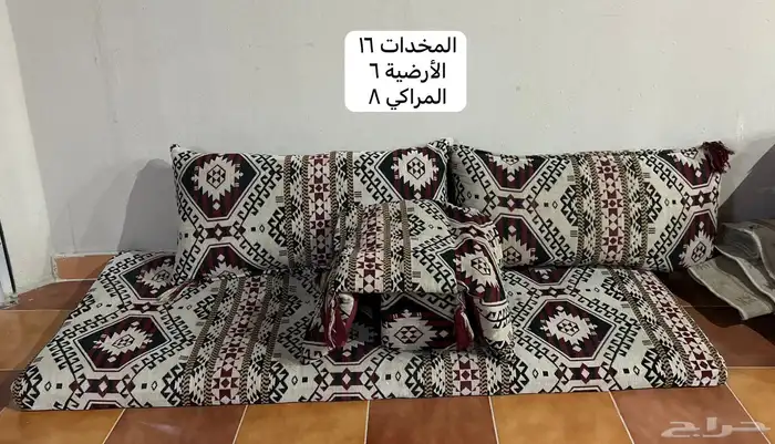 اثاث مخيم ممتاز جدا وشبه جديد 0