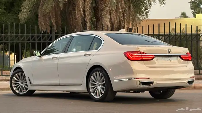 بي ام دبليو 730Li 2016 ( ممشى قليل ) 6