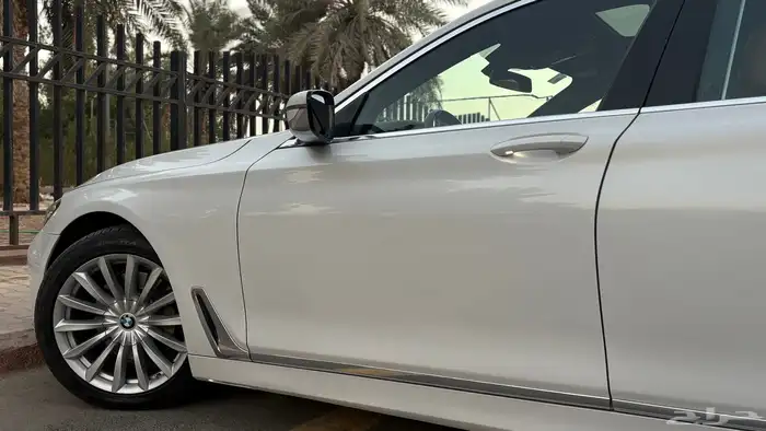 بي ام دبليو 730Li 2016 ( ممشى قليل ) 19