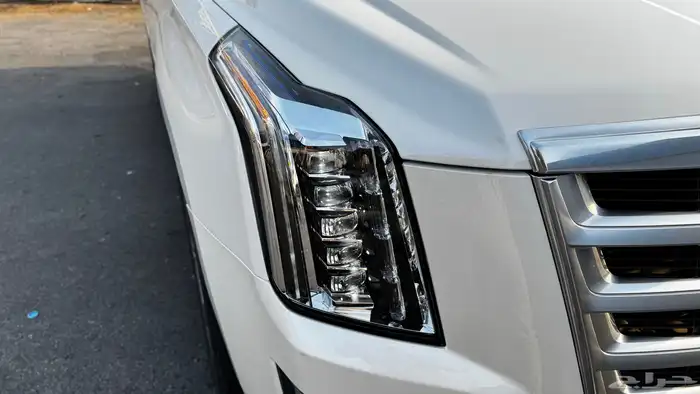 كاديلاك اسكاليد 2015 3