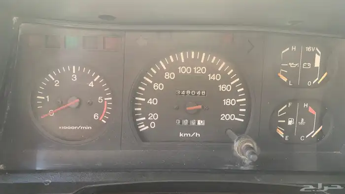 تويوتا شاص 1995 واقف الممشى على ((350)) 8