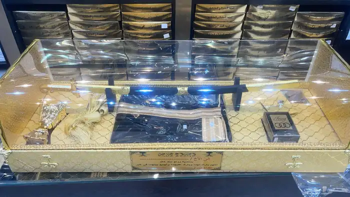 هدايا رجالية تخرج ترقية تقاعد زواج بشت سيف درع 16