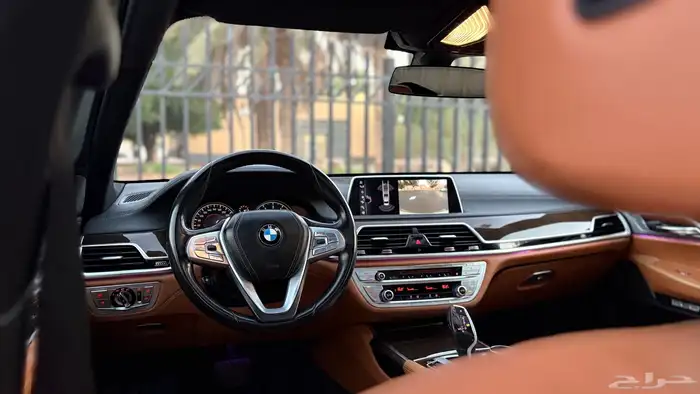 بي ام دبليو 730Li 2016 ( ممشى قليل ) 37