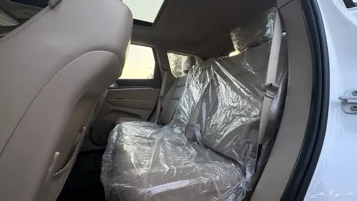 جيب جراند شروكي 2021 Limited ( اخو الجديد ) 35