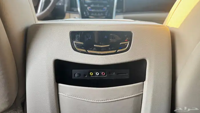 كاديلاك اسكاليد 2015 43