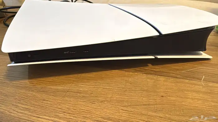 بلاستيشن 5 استخدام قليل ونظيف البيع بدون يد 2