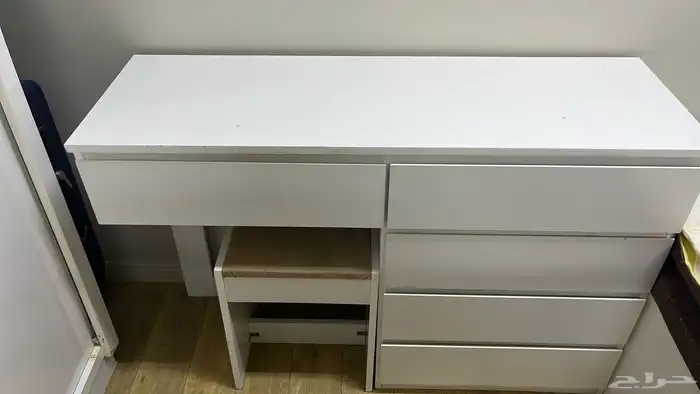 2سرير حق نفر وتسريحه مع كرسي بدون مرايا للبيع 1