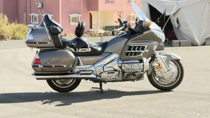 قولد وينق لفل فور موديل (2008) 4