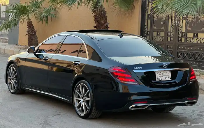 مرسيدس S560 2020 اليخت (ممشى قليل) 7