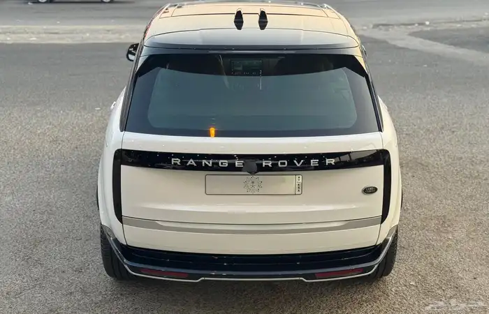 رنج روفر فوج اوتوبيقرافي 2023 V8 - ضمان وصيانة مجانية 4