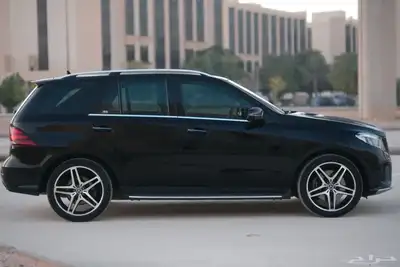 مرسيدس GLE400 موديل 2018 فل كامل AMG index