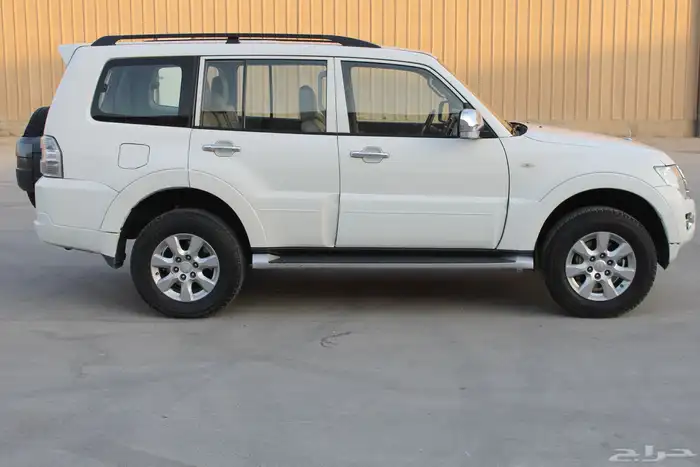 للبيع باجيرو ديزل شد بلد 2015 4