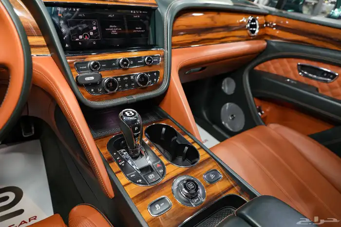 بنتلي بنتياقا موديل 2021 فرست اديشن استخدام نضيف 8