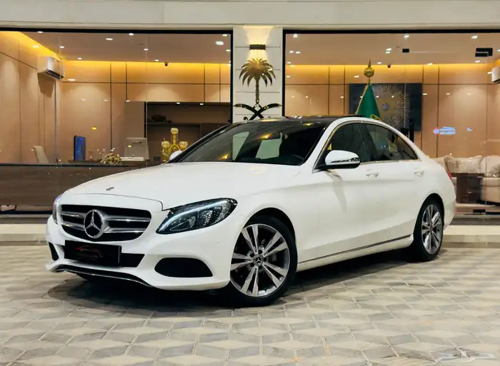 مرسيدس C200 فل كامل نظيف جدا 2