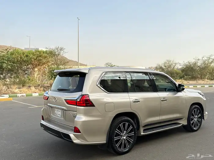 جيب لكزس 2018 12