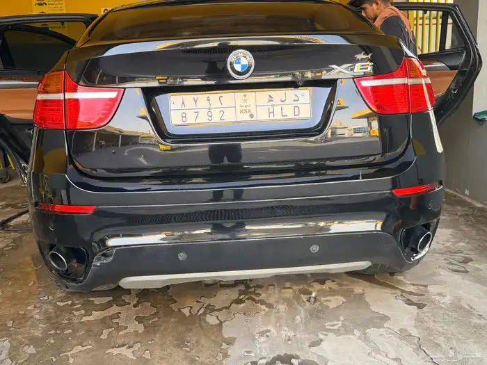 للبيع سيارة BMW فئة X6 موديل 2012 25