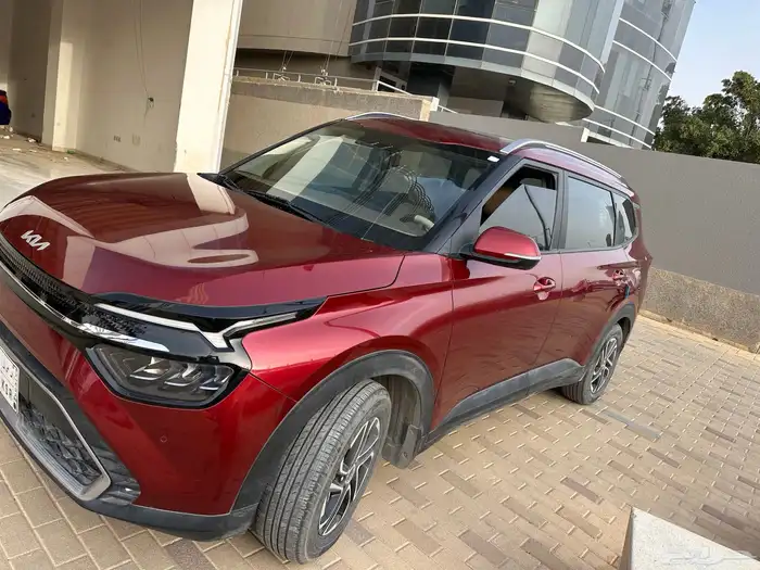 كيا كارينز 5