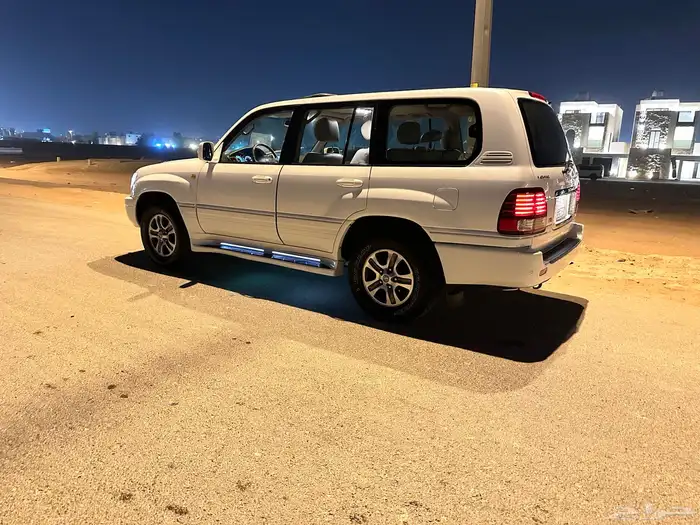 لكزس 2006LX47 5