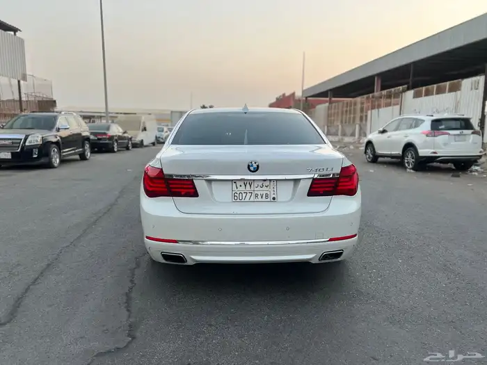 بي إم دبليو مديل 2013 6