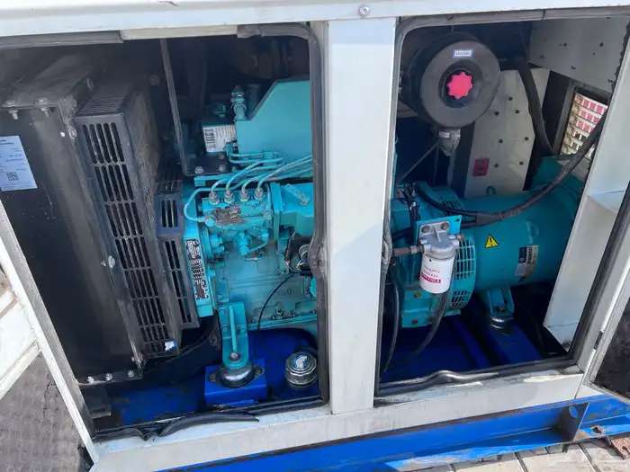 مولد كهربائي كومنز 50 كيلو واط - 66 كيلو فولت امبير 1