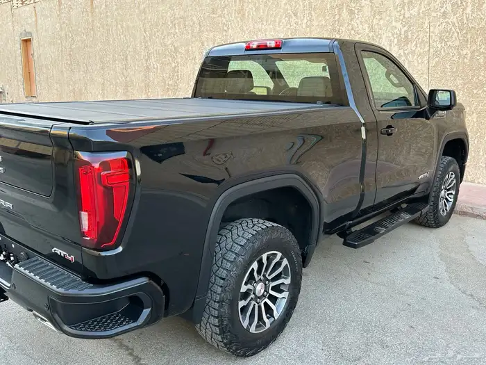 جي ام سي سييرا AT4 مديل 2023 5