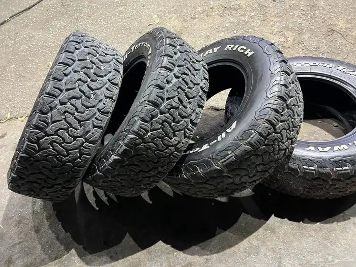 كفرات نضيفه بالمره حجري تاريخ 24 مقاس 17 8