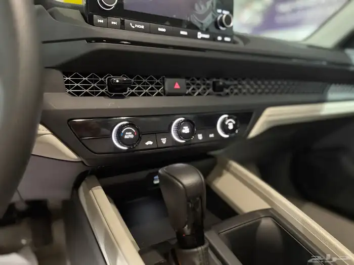 هوندا اكورد ستاندر 2025 12