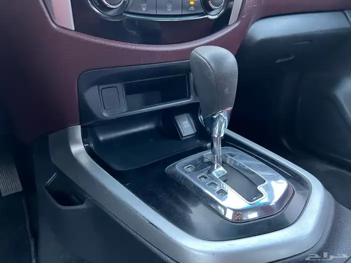 نافارا 2016 بنزين فل كامل لدى قمة الاطلال 34