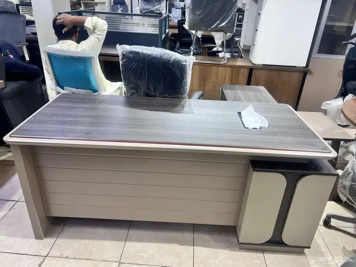 مكتب كرسي دولاب 10