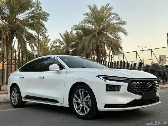 فورد تورس موديل 2023 نص فل ترند بطاقه جمركية 17