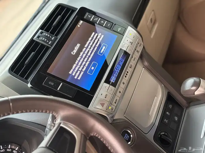 تويوتا برادوTXL 2022فل كامل عداد 56 الف 32