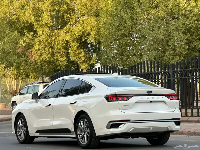 فورد تورس موديل 2023 نص فل ترند بطاقه جمركية 22