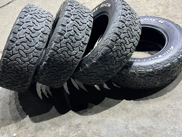 كفرات نضيفه بالمره حجري تاريخ 24 مقاس 17 21