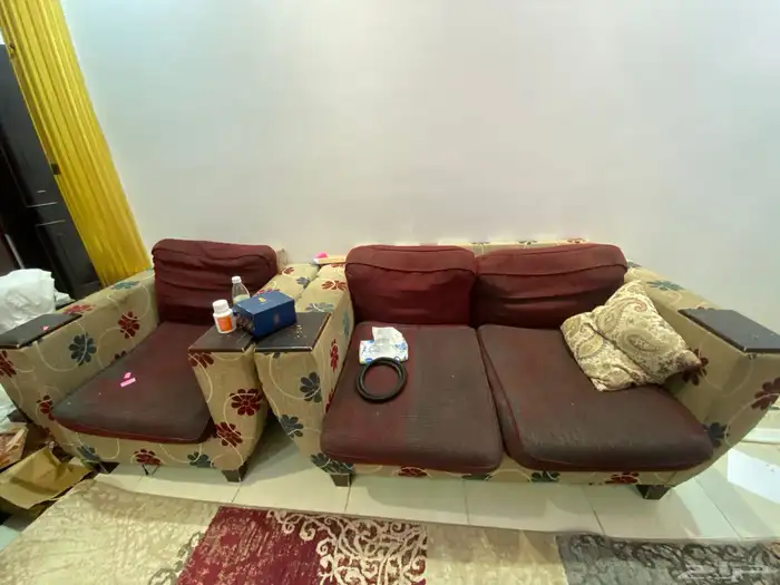 كنب نظيف 9 نفر مع فرشة ودولاب 3