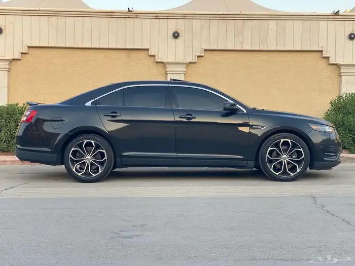 توروس 6 سلندر SHO ( 2014 ) 5