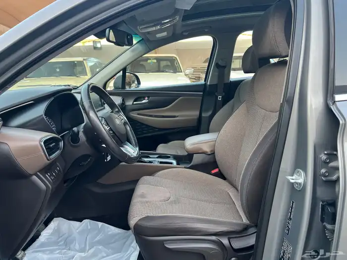 سنتافي 2019 بنزين 6 سلندر سقف بانوراما 7 مقاعد قمة الاطلال 50