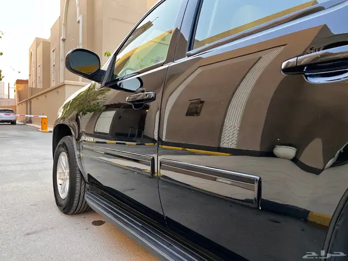 يوكن 2014 مخزن شبه جديد 37